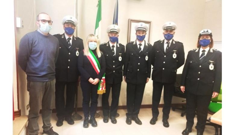 San Severino, consegnati nuovi gradi a quattro agenti della Polizia Locale